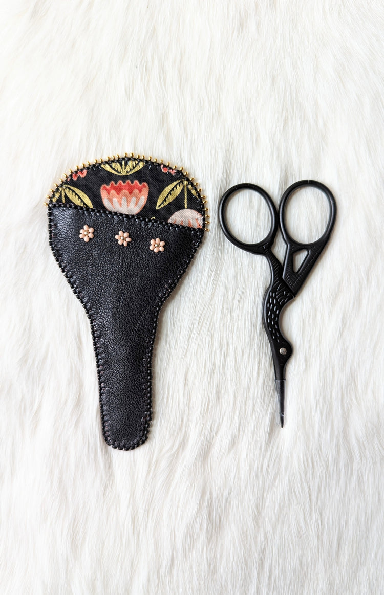 Black & Gold Scissor Pack